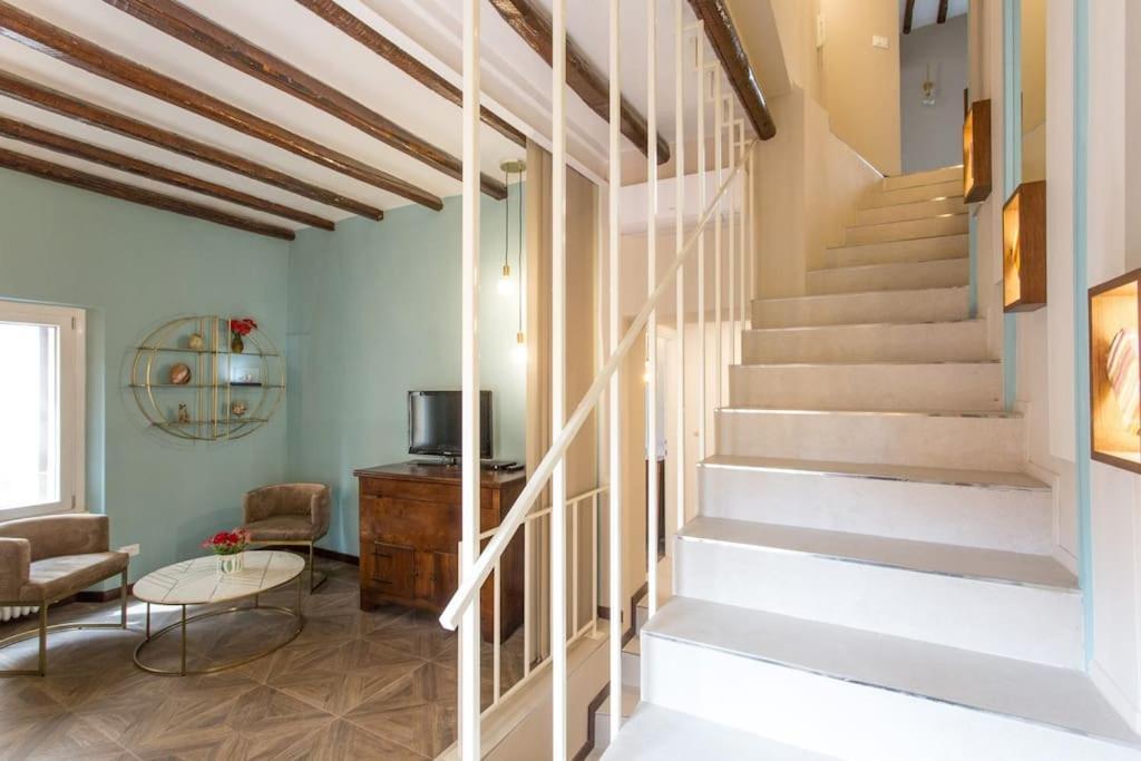Frangipane 31 Monti Terrace Lägenhet Rom Exteriör bild